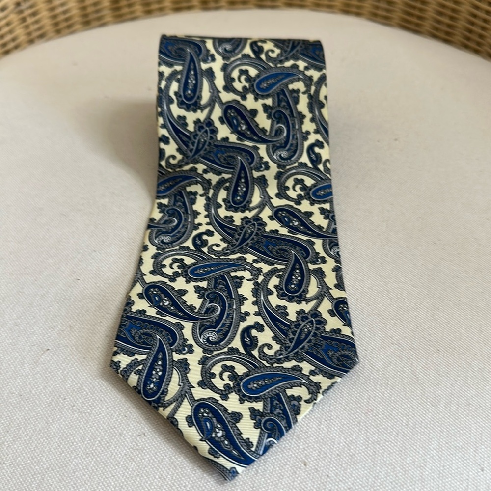 Vintage Bert Pulitzer Paisley Pattern All Silk Neck Tie
